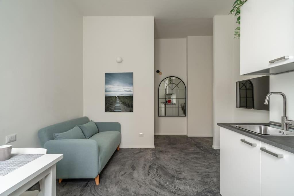 Apartment Giorgina's One Bedroom 20 Minuts Walking To Duomo Mailand